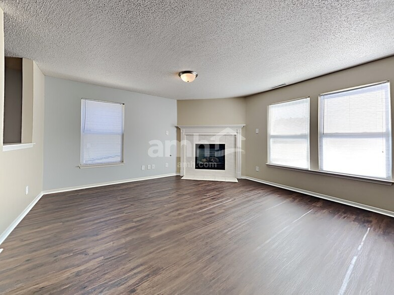 Building Photo - 6887 Merritt Ridge Way