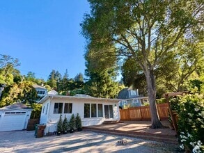 Building Photo - CHARMING THREE BEDROOM ONE AND HALF BATH H...