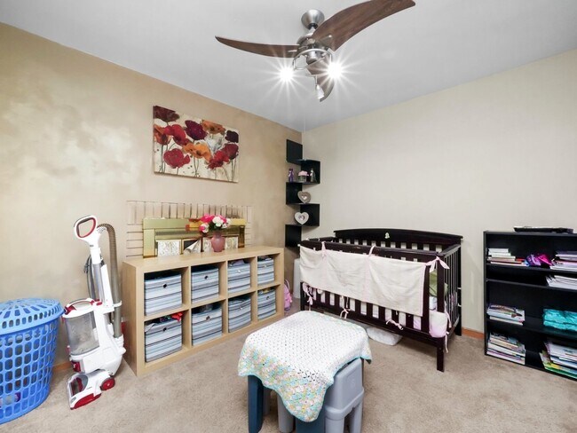 Building Photo - 8705 W 92nd Pl