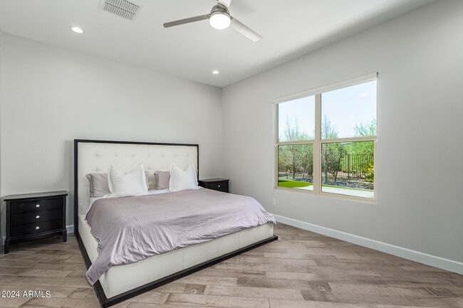 Building Photo - 18030 N 66th Pl