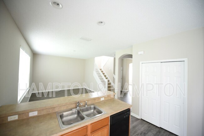 Building Photo - 2809 Eagle Claw Ct