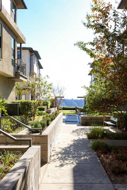 Building Photo - 2814 Via Alta Pl