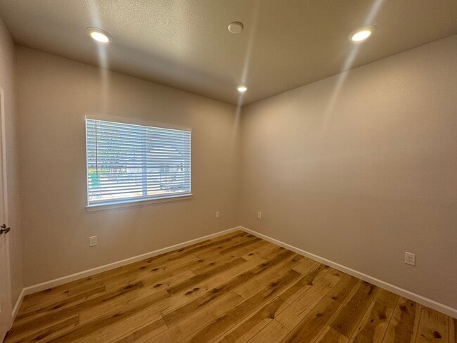 Building Photo - MOVE IN SPECIAL!! Brand New 1-Bedroom Unit for Rent – Central Reno