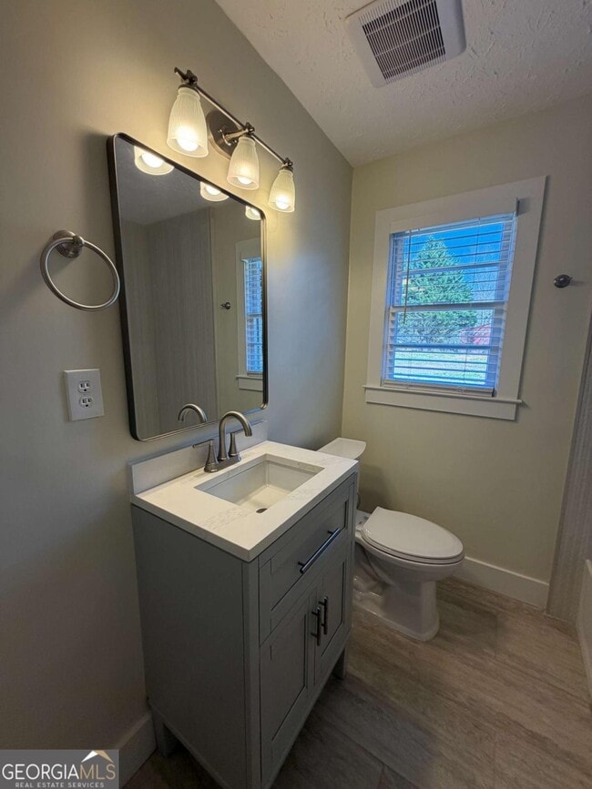 Building Photo - 1135 Casteel Rd