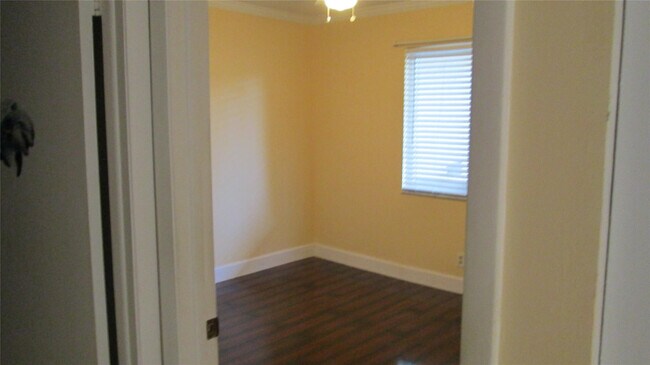 Building Photo - 3321 NW 47th Terrace