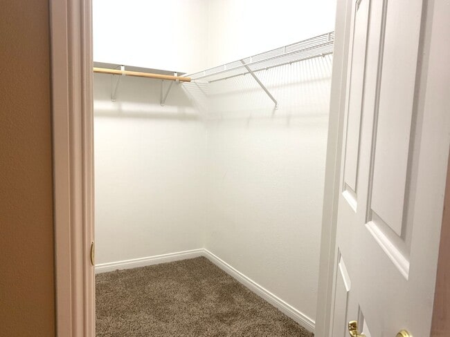 Building Photo - Thrive in this upgraded first-floor two be...