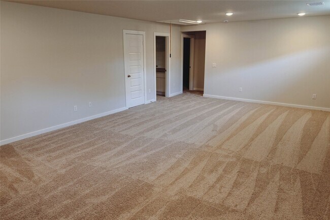 Building Photo - 8526 Blueberry Ash St