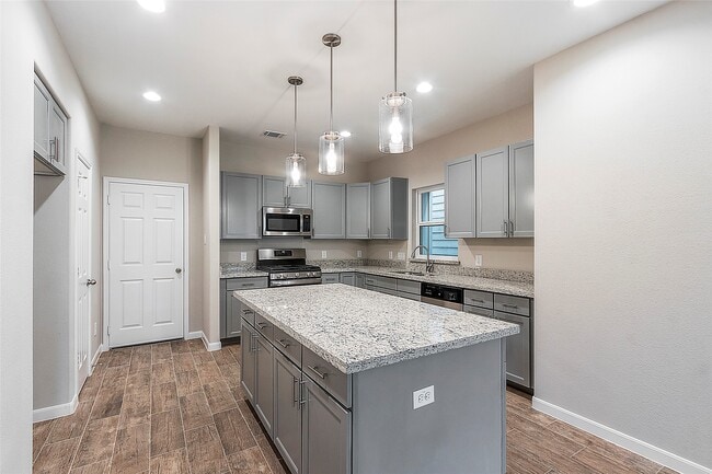 Building Photo - 17115 Wilthorne Colony Ct