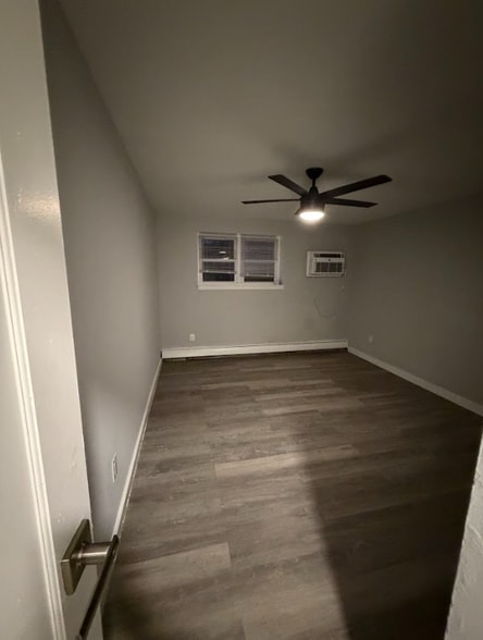 Building Photo - 264 E Cliveden St