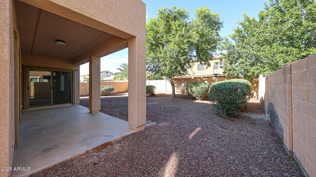 Building Photo - 15670 W Monterosa St