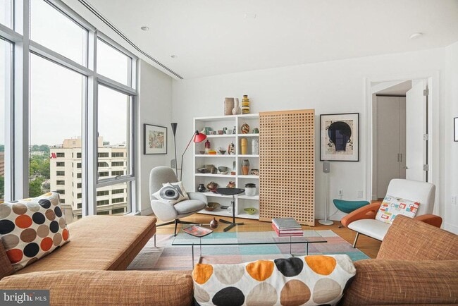 Building Photo - 1177 22nd St NW