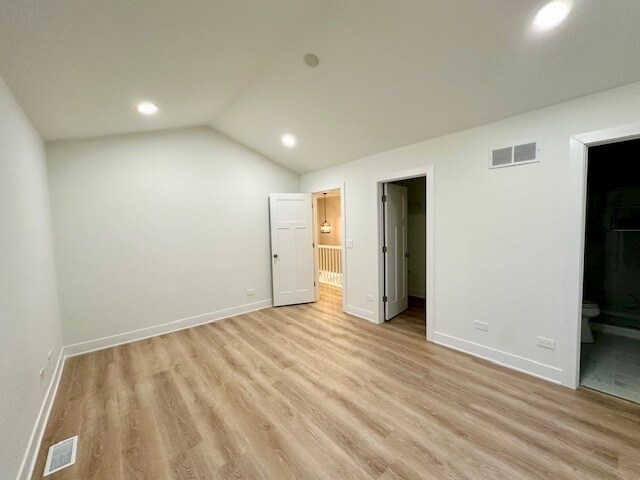 Building Photo - 1711 Whispering Oaks Dr