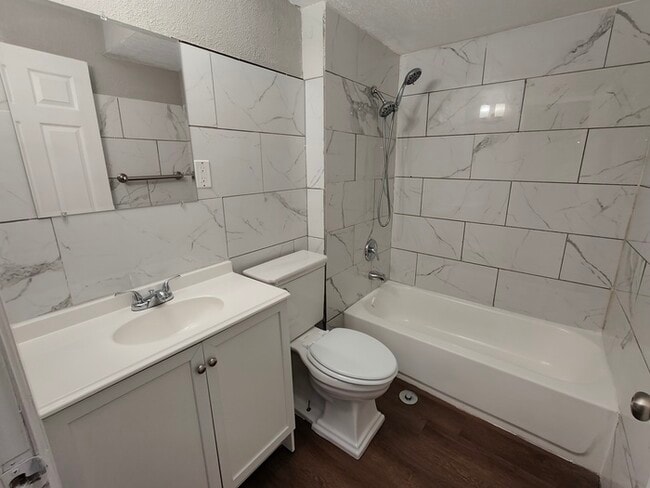 Building Photo - Ask about our Rent to own option