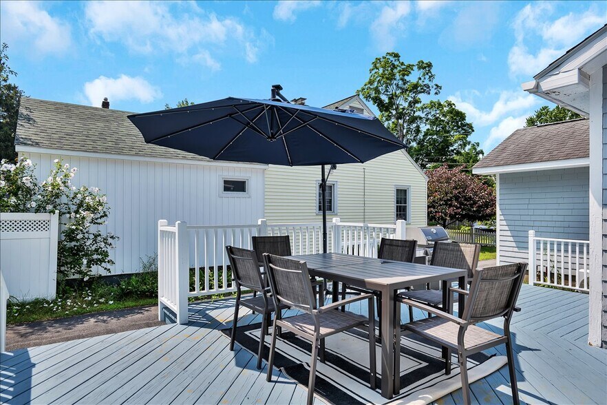 Building Photo - 10 Ritchie Pl