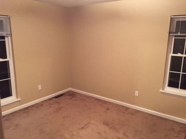 Building Photo - 210 Suffolk Dr