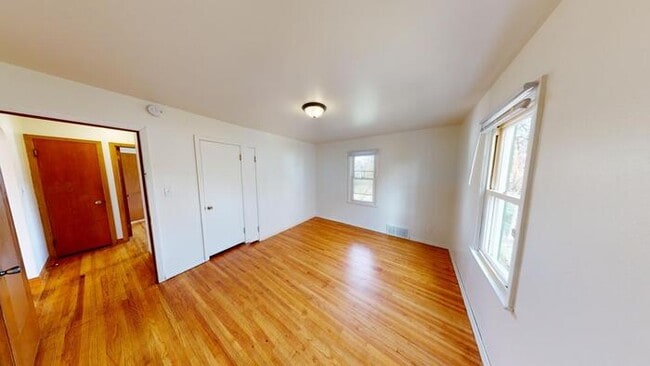 Building Photo - 820 N 13th St