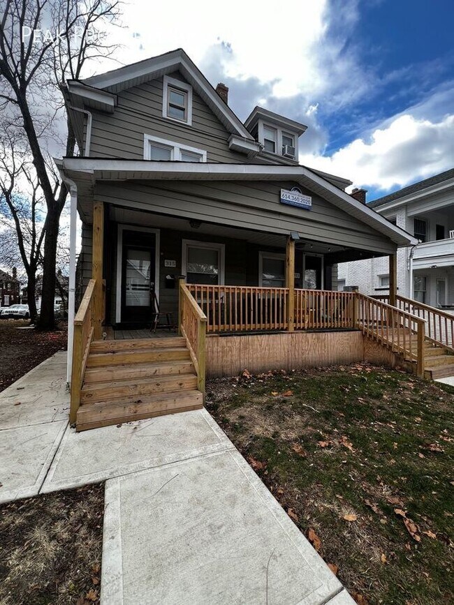 Primary Photo - 315 E 17th Ave
