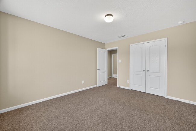 Building Photo - 16506 Lanesborough Dr