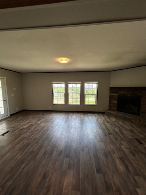 Building Photo - 216 Straightaway Ln