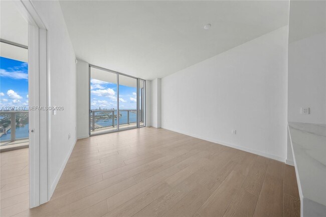 Building Photo - 1400 Biscayne Blvd