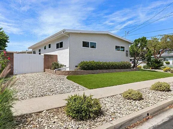Building Photo - 8851 Geraldine Ave