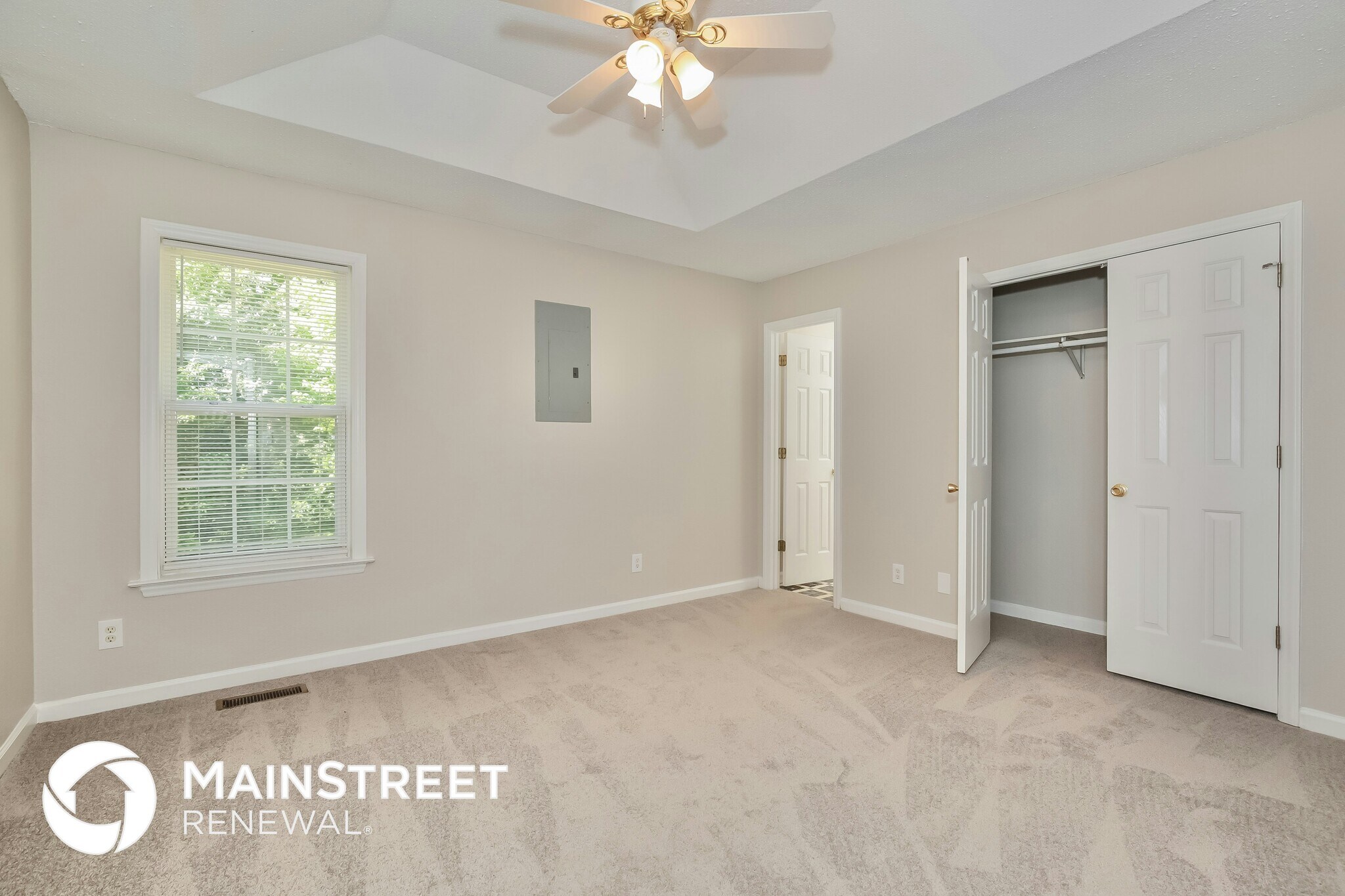 Building Photo - 412 Kirkland St