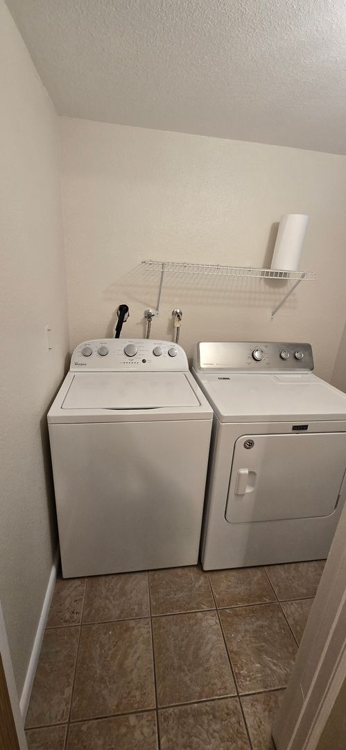 Building Photo - Cute 2 Bed 1 Bath in Springville