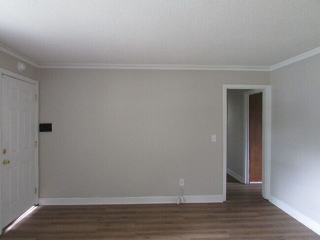 Building Photo - Coming soon!!