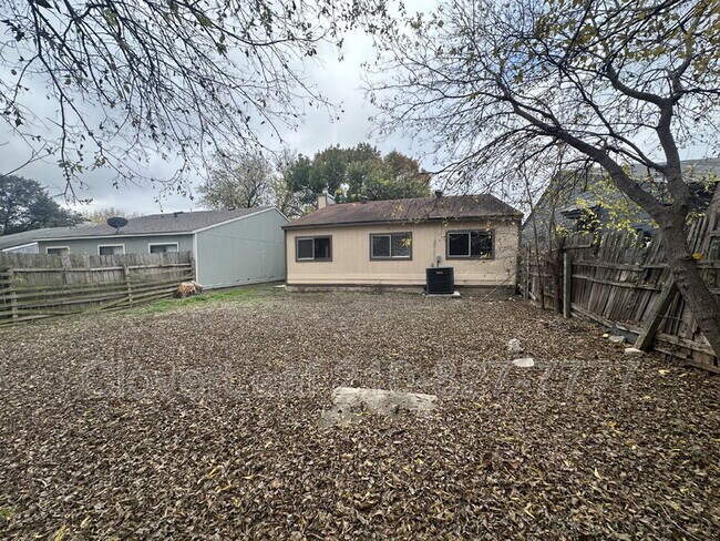 Building Photo - 4012 Sunrise Creek Dr