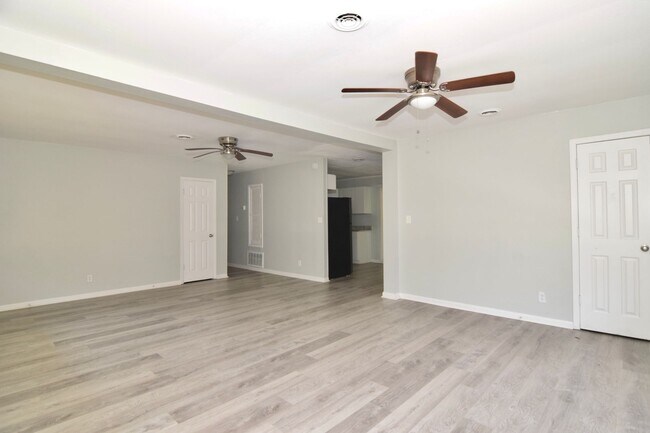 Building Photo - 3613 Alene Cir