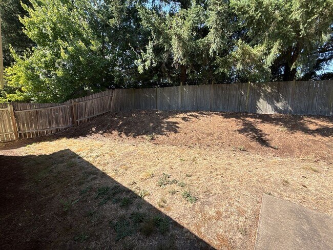 Building Photo - 5647 SW Windflower Dr