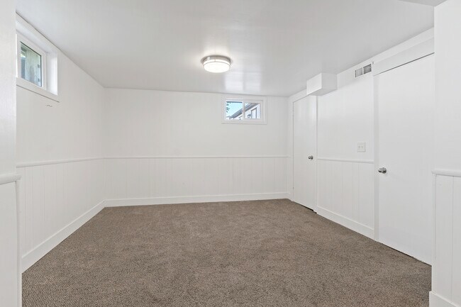 Building Photo - 1779 Ramona Ave