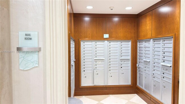 Building Photo - 150 Sunny Isles Blvd