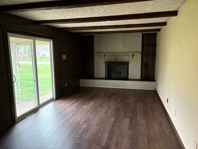 Building Photo - 3603 Brierwood Dr