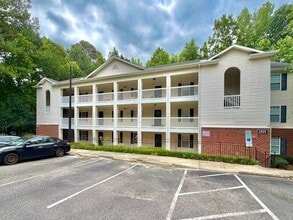 Building Photo - 3BR / 2BA Condo in Southwest Raleigh