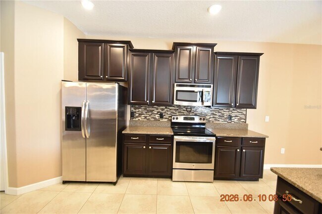 Building Photo - 20019 Date Palm Way
