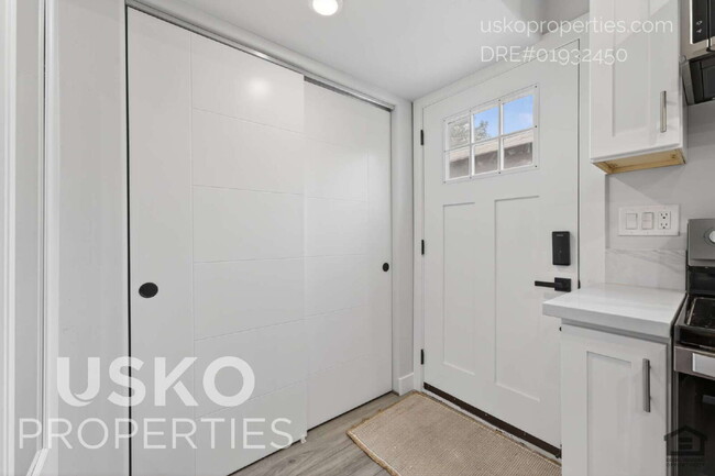 Building Photo - 3369 Zenobia Way