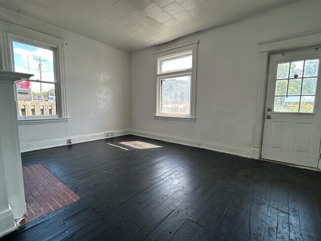 Building Photo - 110 E Galbraith Rd