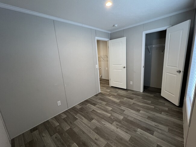Building Photo - 38058 Pardo Dr