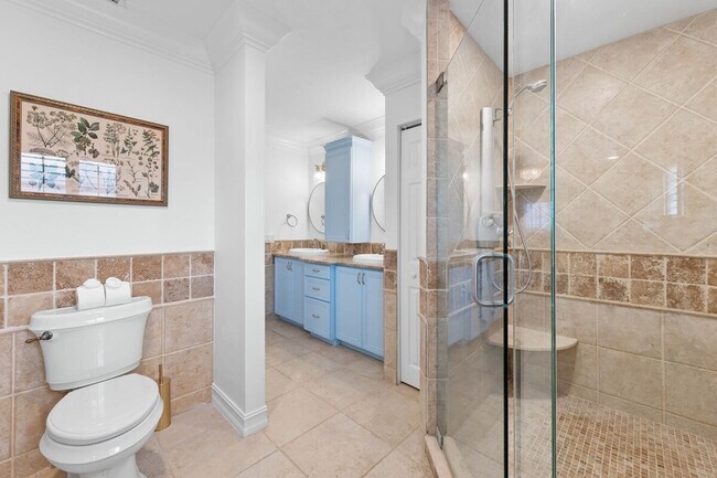 Building Photo - 15100 Sweetwater Ct