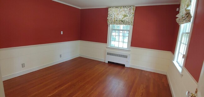 Building Photo - ***Please Respond Directly to the Online L...