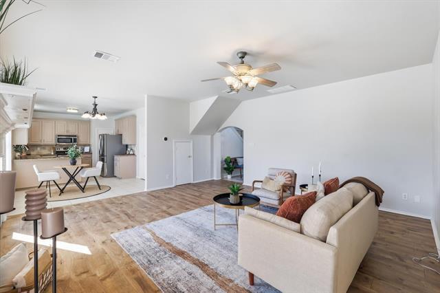 Building Photo - 4704 Ericksen Dr