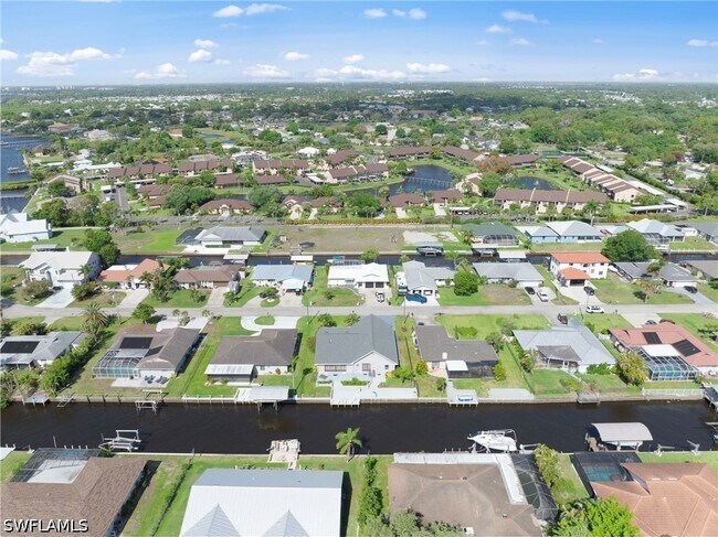 Building Photo - 7195 Reymoor Dr