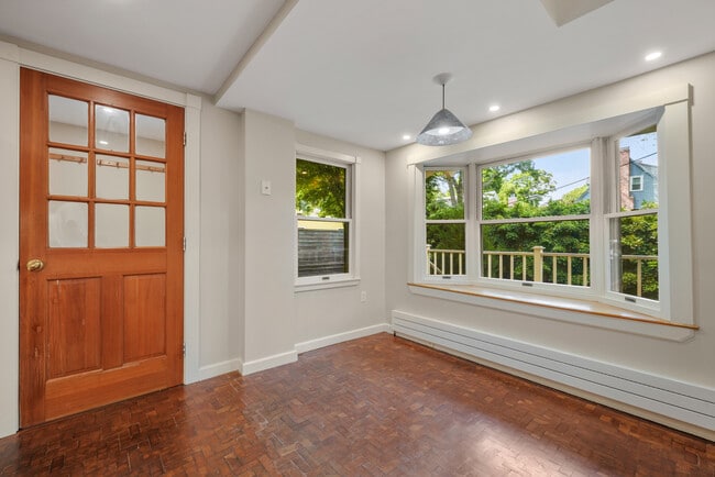 Building Photo - 259 Mt Auburn St