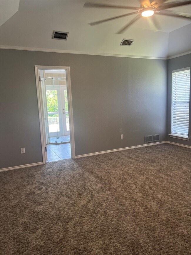 Building Photo - 6201 Baymar Ln