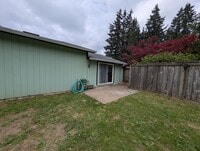 Building Photo - Adorable ADU w/ Fenced Yard in the Heart of Port Orchard - Available NOW!