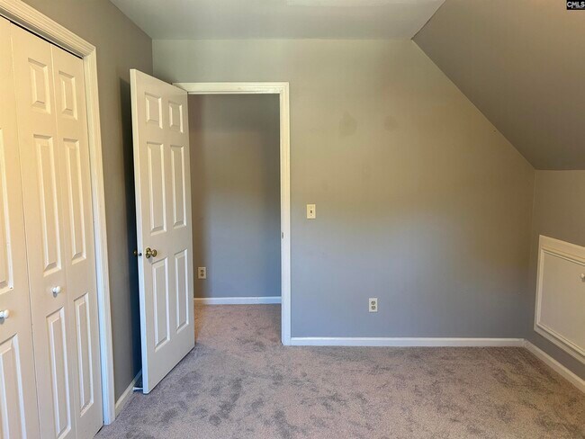 Building Photo - 305 Dean Hall Ln