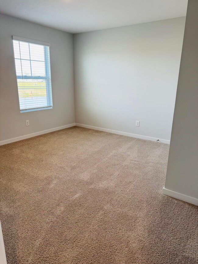 Building Photo - 6318 Marinelli Dr S