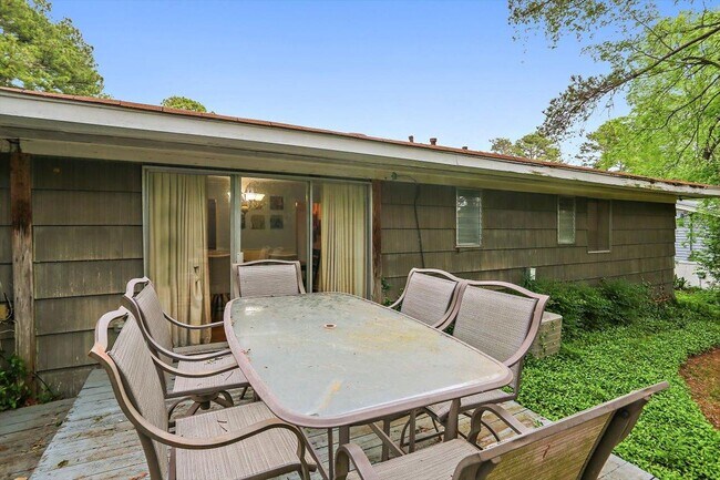 Building Photo - 1315 Kimwood Dr