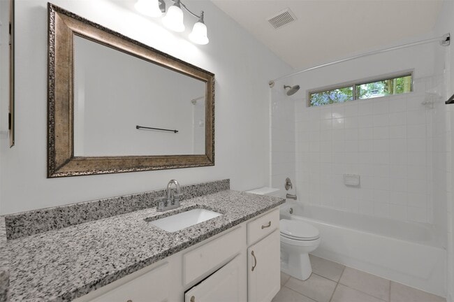 Building Photo - 166 Burgandy Vine Ct